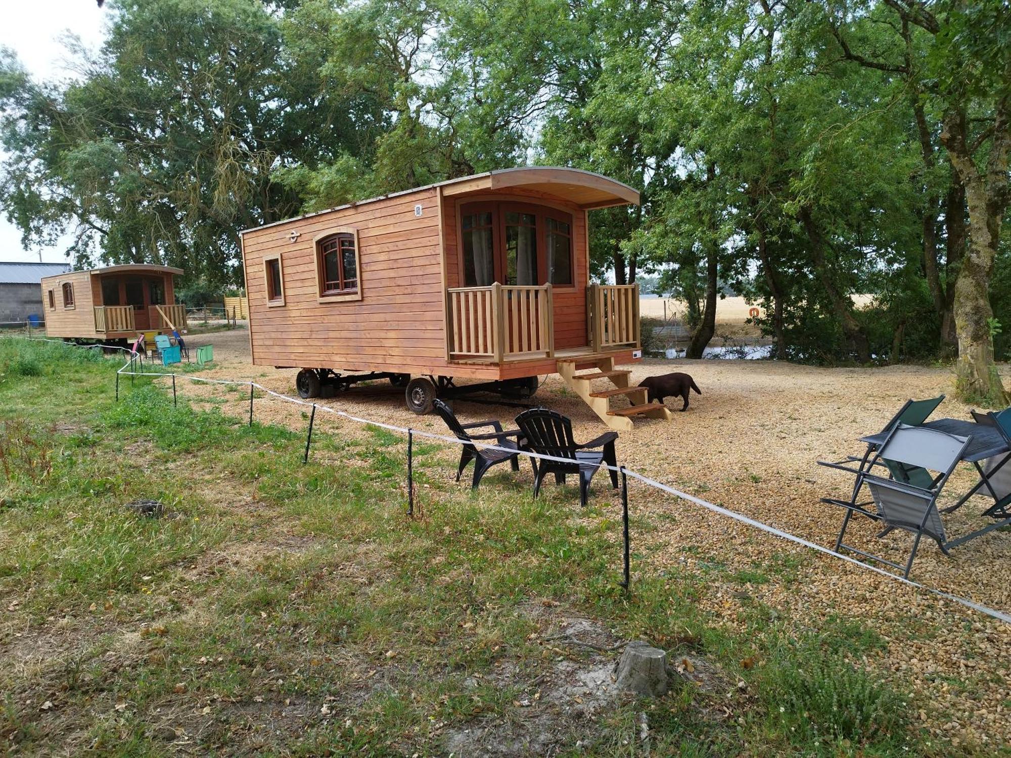 Saint-Lumine-de-Coutais Roulotte Tout Confort A La Ferme מראה חיצוני תמונה